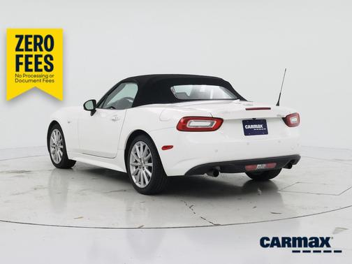 White 2017 FIAT 124 Spider Lusso