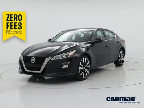 Black 2020 Nissan Altima SR