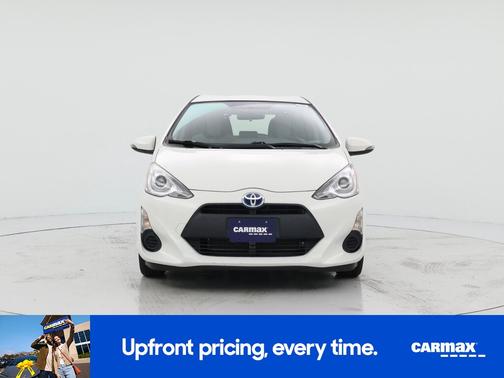 White 2015 Toyota Prius c One