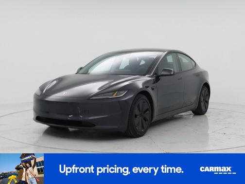 Gray 2024 Tesla Model 3 Long Range