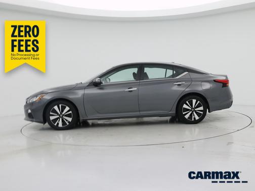 Gray 2022 Nissan Altima SV