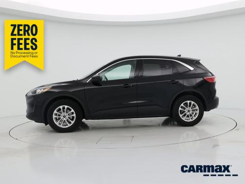 Black 2022 Ford Escape SE