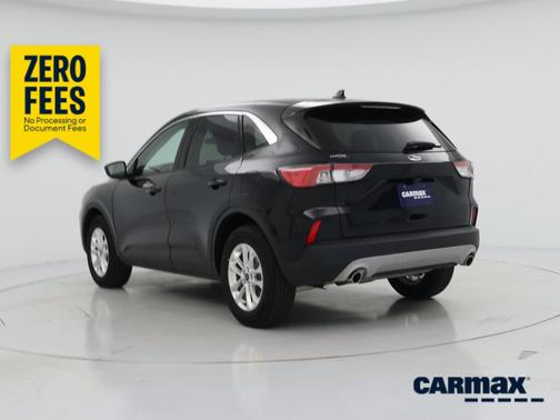 Black 2022 Ford Escape SE