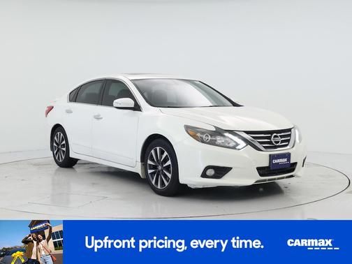 White 2017 Nissan Altima SL