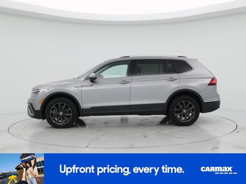 Gray 2022 Volkswagen Tiguan SE