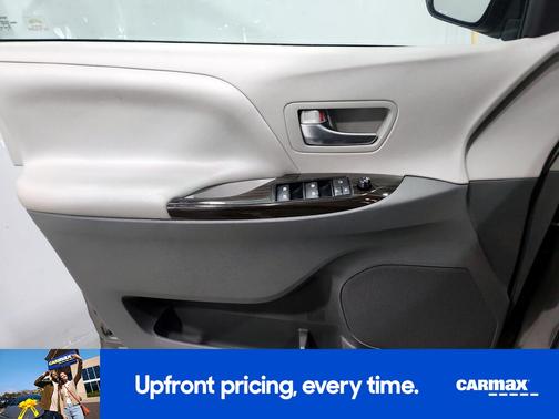 2017 Toyota Sienna XLE Premium