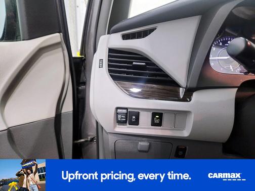 2017 Toyota Sienna XLE Premium