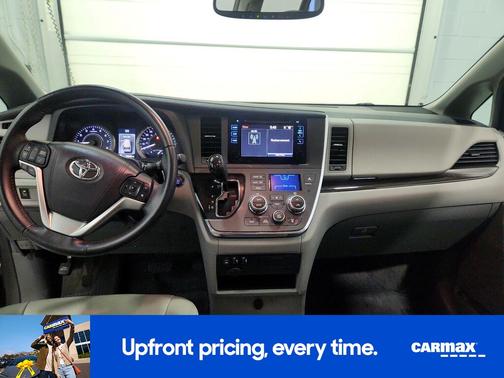 2017 Toyota Sienna XLE Premium