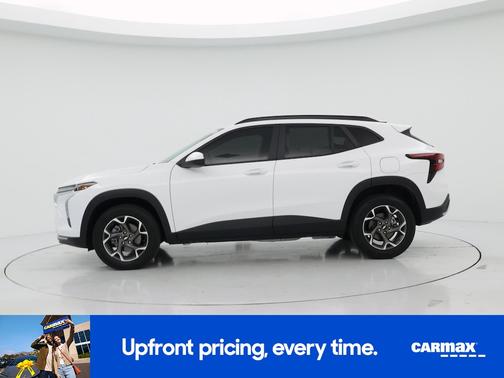 White 2024 Chevrolet Trax LT