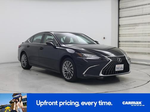 2024 Lexus ES 300h Ultra Luxury