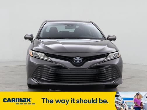 2019 Toyota Camry Hybrid XLE