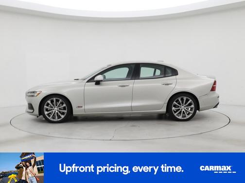 2020 Volvo S60 T5 Momentum