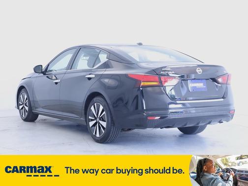 2022 Nissan Altima SV