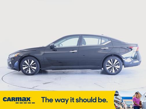 2022 Nissan Altima SV