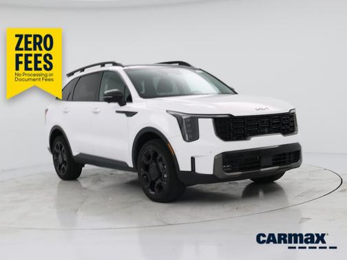 White 2025 Kia Sorento X-Line SX