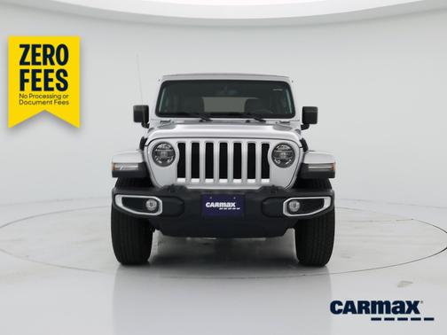 Silver 2022 Jeep Wrangler Unlimited Sahara