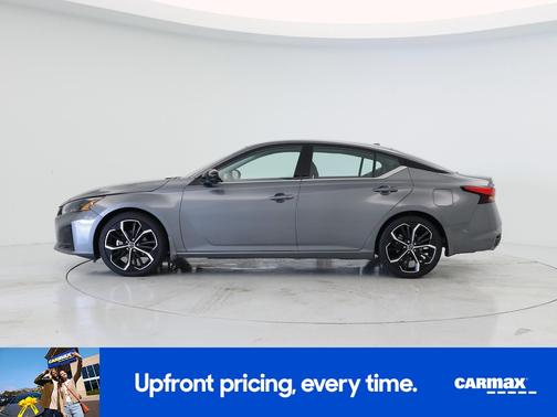 Gray 2023 Nissan Altima SR