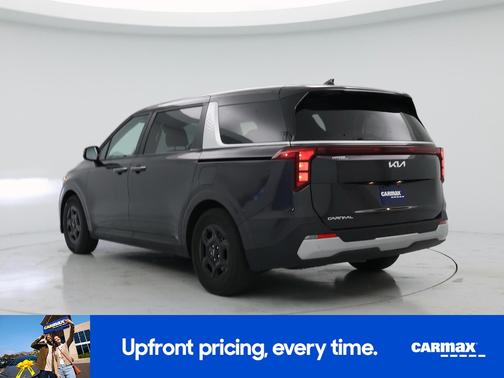Black 2025 Kia Carnival LXS