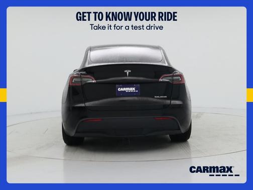 Black 2023 Tesla Model Y Performance