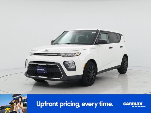 White 2021 Kia Soul LX