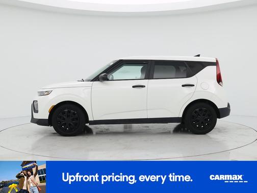 White 2021 Kia Soul LX