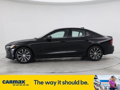 2021 Volvo S60 T5 Momentum