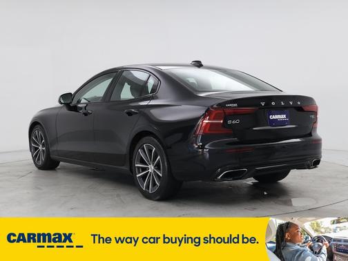 2021 Volvo S60 T5 Momentum