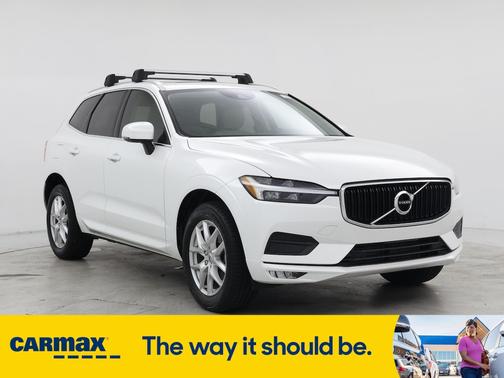 2021 Volvo XC60 T5 Momentum
