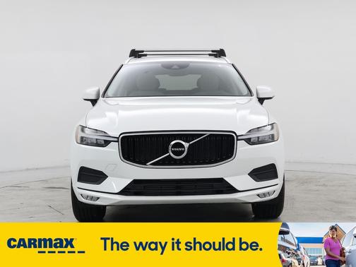 2021 Volvo XC60 T5 Momentum