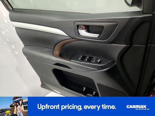 Burgundy 2014 Toyota Highlander XLE