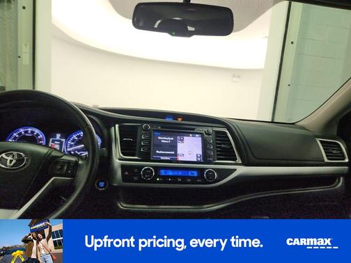 Burgundy 2014 Toyota Highlander XLE