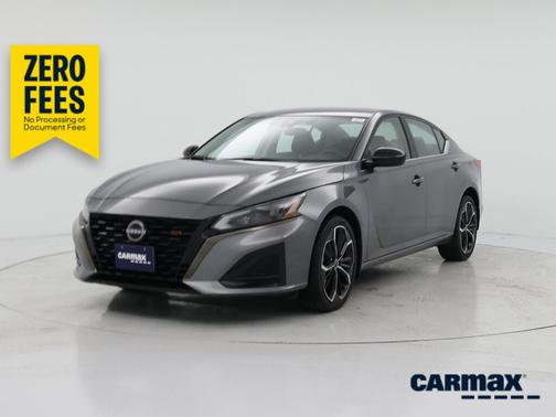 Gray 2023 Nissan Altima SR