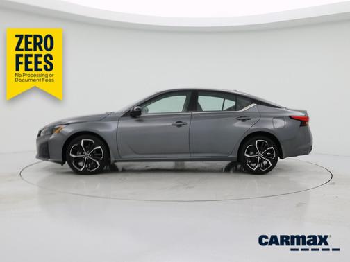 Gray 2023 Nissan Altima SR