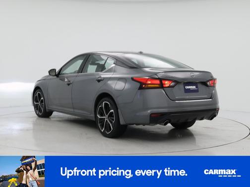 Gray 2023 Nissan Altima SR