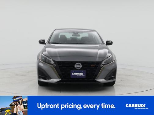 Gray 2023 Nissan Altima SR