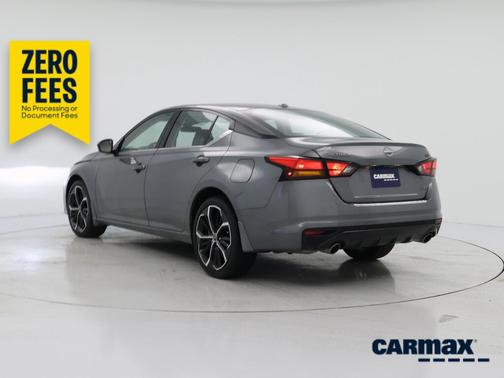 Gray 2023 Nissan Altima SR