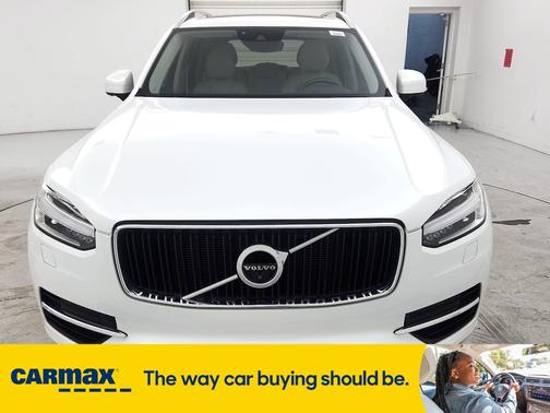 2018 Volvo XC90 T6 Momentum