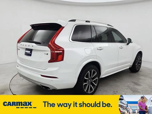 2018 Volvo XC90 T6 Momentum