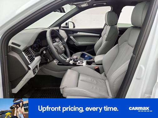 White 2024 Audi Q5 S-Line Premium