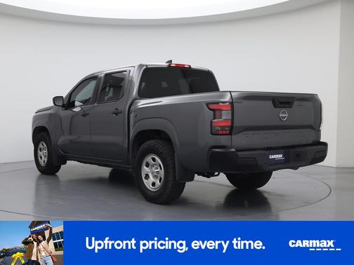 Gray 2022 Nissan Frontier S