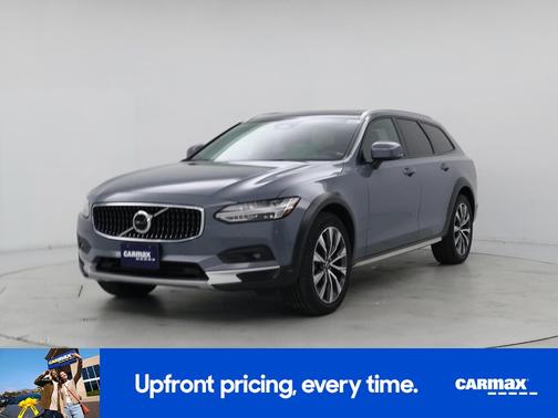 2022 Volvo V90 Cross Country B6