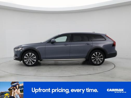 2022 Volvo V90 Cross Country B6