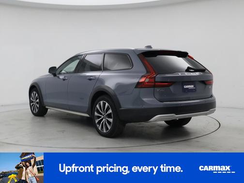 2022 Volvo V90 Cross Country B6