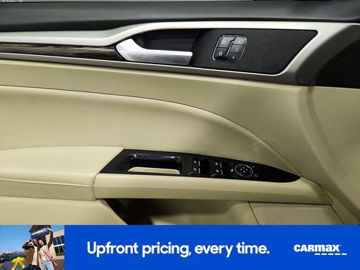 2016 Ford Fusion Hybrid SE