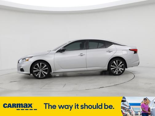 2022 Nissan Altima SR