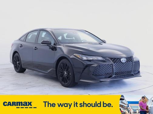 2022 Toyota Avalon Hybrid XSE Nightshade
