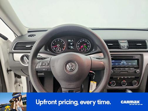 White 2015 Volkswagen Passat S