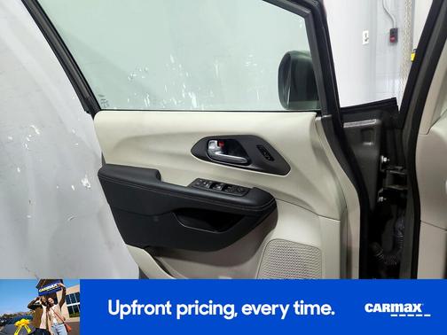 2023 Chrysler Pacifica Touring