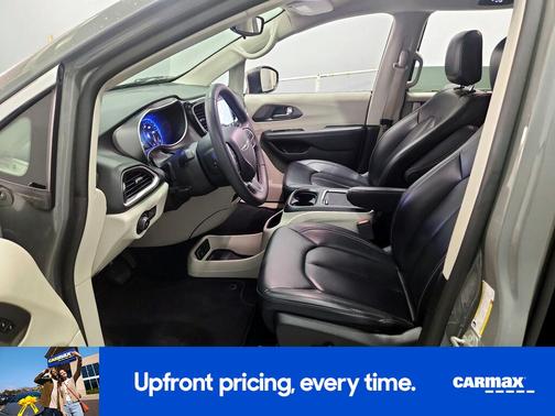 2023 Chrysler Pacifica Touring