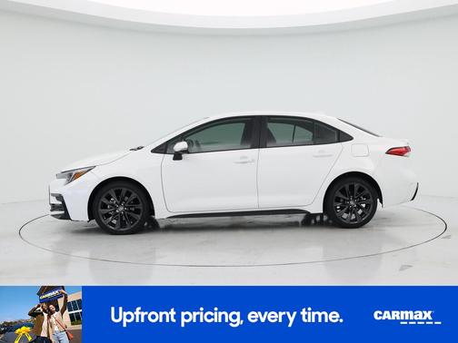 White 2025 Toyota Corolla SE
